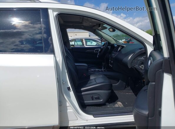 5N1DR2MN9JC628336 2018 NISSAN PATHFINDER White 