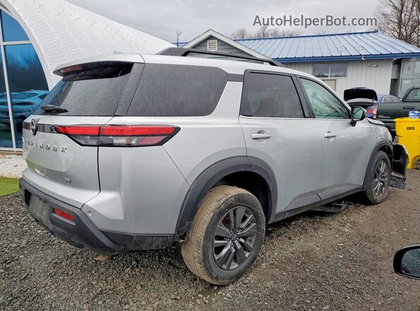 5N1DR3BA9RC251735 2024 NISSAN PATHFINDER Серебряный Задняя правая четверть