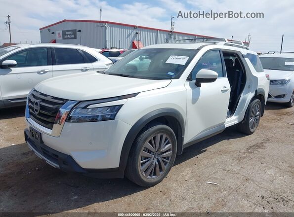 5N1DR3CB7PC201680 2023 NISSAN PATHFINDER White Vista tres cuartos delantera izquierda