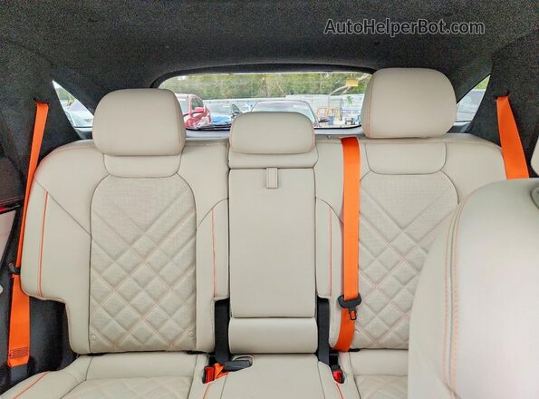 5NMMEDTC2TH052542 2026 GENESIS GV70 White Rear seats view