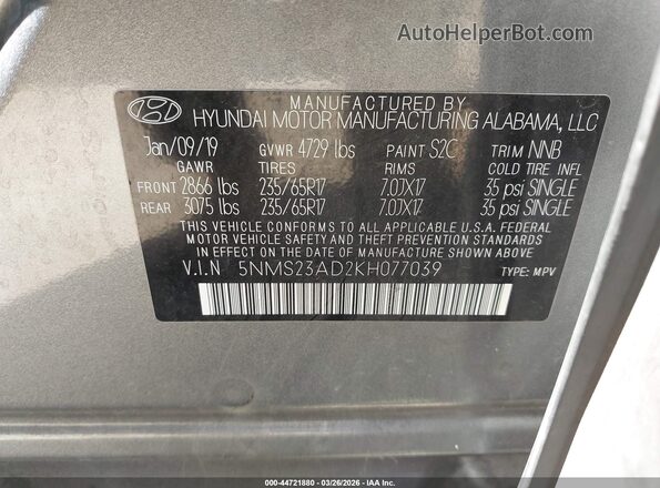 5NMS23AD2KH077039 2019 HYUNDAI SANTA FE Серебряный Вид подкапотного пространства