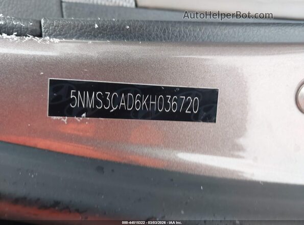5NMS3CAD6KH036720 2019 HYUNDAI SANTA FE Коричневый Вид подкапотного пространства