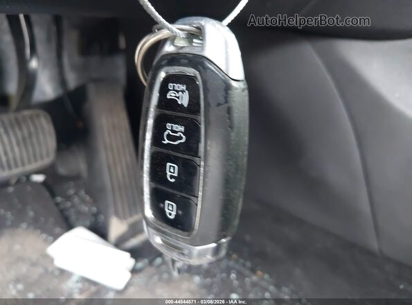 5NMS5CAD0KH019146 2019 HYUNDAI SANTA FE Серебряный Вид панели приборов