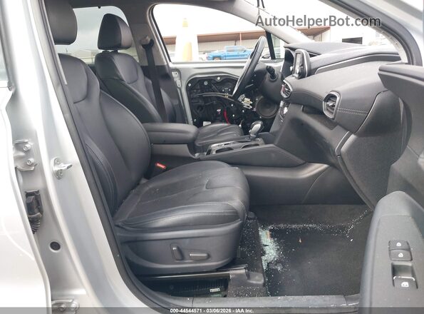 5NMS5CAD0KH019146 2019 HYUNDAI SANTA FE Серебряный Вид салона спереди