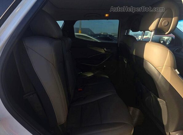5NMZU3LB0HH046286 2017 HYUNDAI SANTA Белый Вид сзади