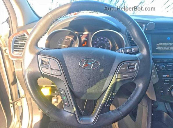 5NMZU3LB0HH046286 2017 HYUNDAI SANTA Белый Вид щитка приборов