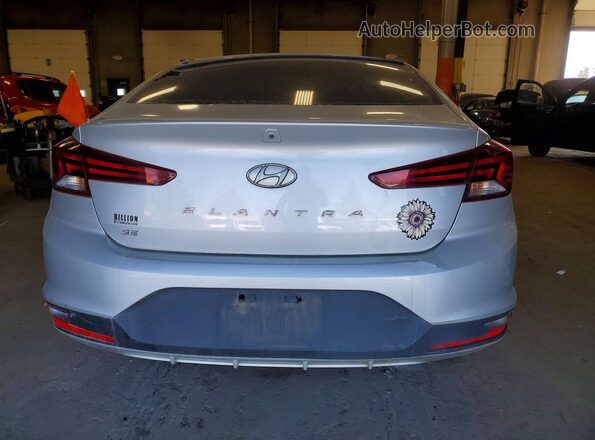 5NPD74LF2KH419428 2019 HYUNDAI ELANTRA Серебряный Вид сзади
