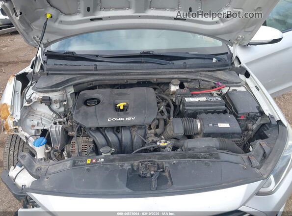 5NPD74LF3HH071647 2017 HYUNDAI ELANTRA Silver Вид ззаду