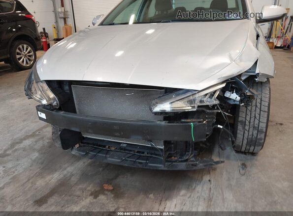 5NPD74LF5KH474505 2019 HYUNDAI ELANTRA Серебряный Вид спереди