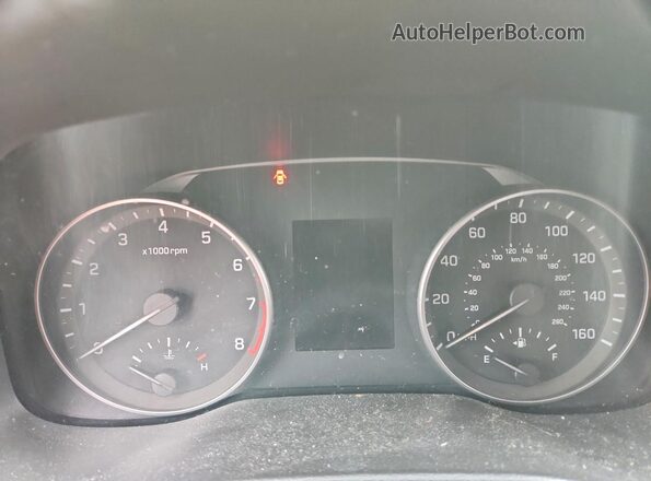 5NPD74LF9HH173616 2017 HYUNDAI ELANTRA Red Vista del cuadro de instrumentos