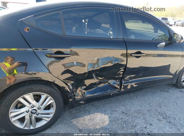 5NPD84LF1LH622244 2020 HYUNDAI ELANTRA Black Widok z przodu