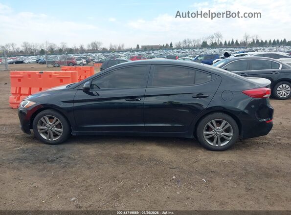 5NPD84LF3HH069880 2017 HYUNDAI ELANTRA Черный 