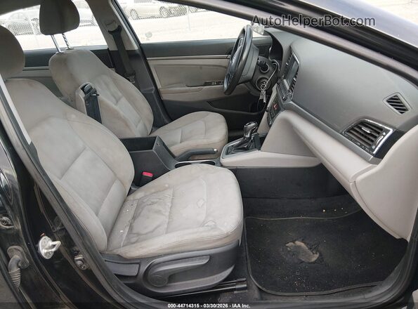 5NPD84LF3JH240231 2018 HYUNDAI ELANTRA Black Widok wnętrza z przodu