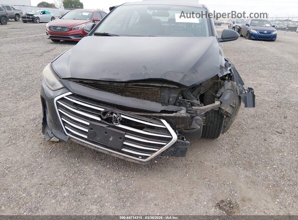 5NPD84LF3JH240231 2018 HYUNDAI ELANTRA Black Widok z przodu