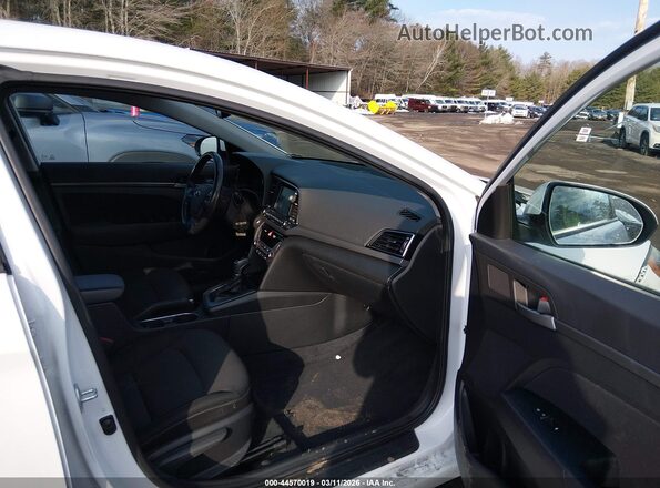 5NPD84LF4HH143453 2017 HYUNDAI ELANTRA White Vista interior delantera