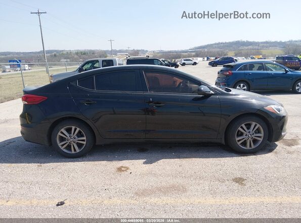 5NPD84LF5HH082131 2017 HYUNDAI ELANTRA Black Vista interior trasera