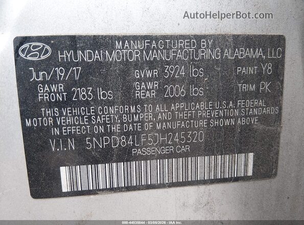 5NPD84LF5JH245320 2018 HYUNDAI ELANTRA Silver Widok komory silnika