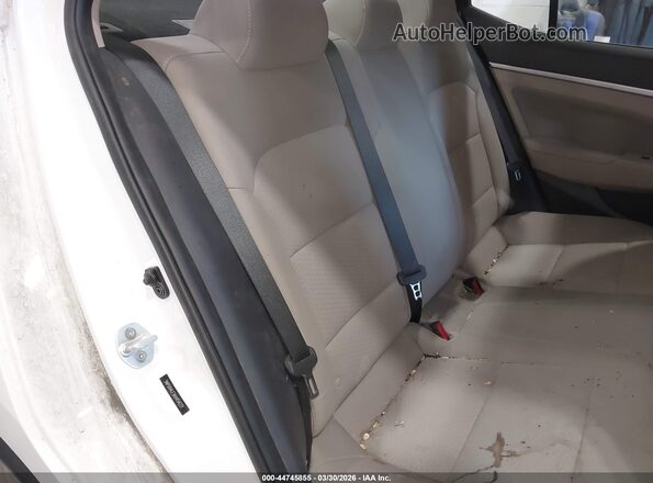5NPD84LF5KH454221 2019 HYUNDAI ELANTRA White VIN կոդի պիտակի տեսք