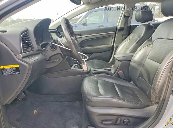 5NPD84LF9HH006296 2017 HYUNDAI ELANTRA Silver Սալոնի դիմացի տեսք