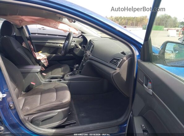 5NPD84LFXHH124289 2017 HYUNDAI ELANTRA Blue Вид салону спереду