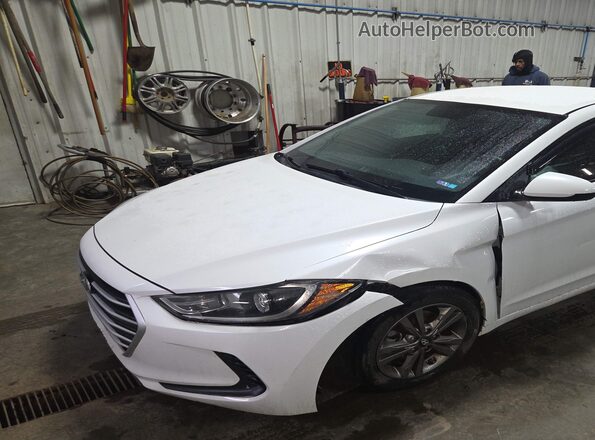 5NPD84LFXJH329326 2018 HYUNDAI ELANTRA Белый Передняя левая четверть