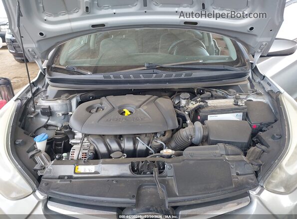 5NPDH4AE1GH702269 2016 HYUNDAI ELANTRA Серебряный Вид сзади