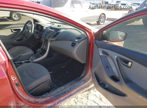 5NPDH4AE1GH730055 2016 HYUNDAI ELANTRA Темно-бордовый Вид салона спереди