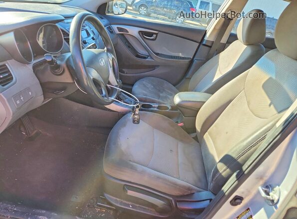 5NPDH4AE3GH750873 2016 HYUNDAI ELANTRA Silver Vista interior delantera