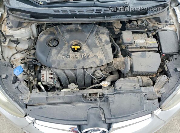 5NPDH4AE4GH716165 2016 HYUNDAI ELANTRA Серебряный Вид задней части салона