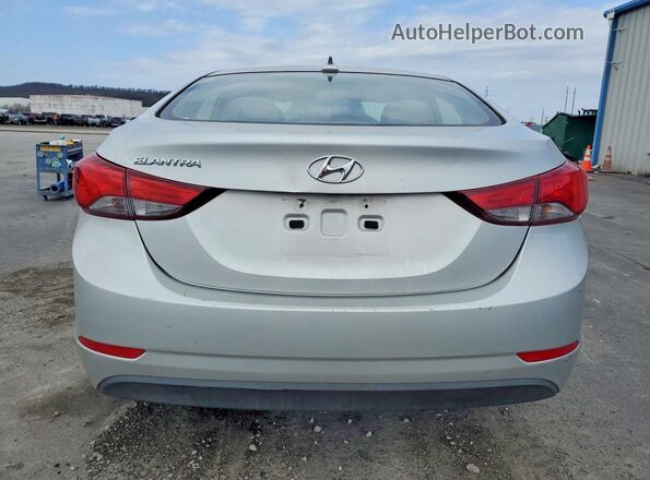 5NPDH4AE4GH716165 2016 HYUNDAI ELANTRA Серебряный Вид сзади