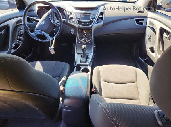 5NPDH4AE4GH724881 2016 HYUNDAI ELANTRA Черный Вид панели приборов