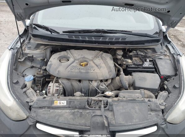 5NPDH4AE5GH763530 2016 HYUNDAI ELANTRA Silver Widok z tyłu