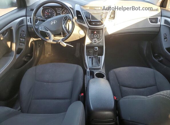 5NPDH4AE6GH730181 2016 HYUNDAI ELANTRA Черный Вид панели приборов