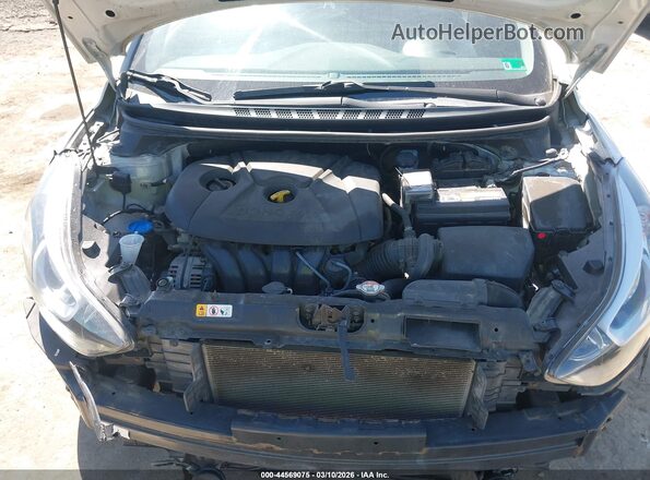 5NPDH4AE7GH765196 2016 HYUNDAI ELANTRA Серебряный Вид сзади