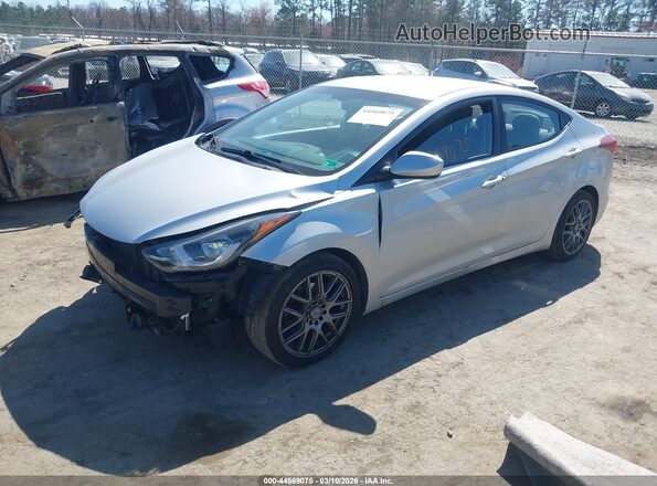 5NPDH4AE7GH765196 2016 HYUNDAI ELANTRA Серебряный Передняя левая четверть