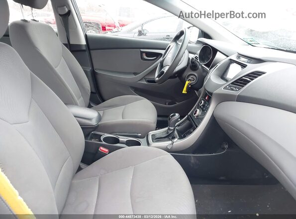 5NPDH4AE9GH681235 2016 HYUNDAI ELANTRA Синий Вид салона спереди