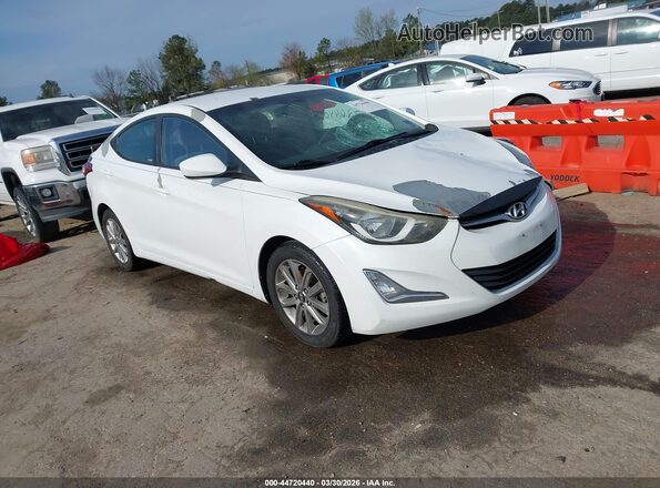 5NPDH4AEXGH774331 2016 HYUNDAI ELANTRA Белый Передняя правая четверть