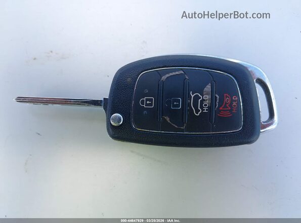 5NPE24AF0HH465709 2017 HYUNDAI SONATA Серебряный Вид панели приборов