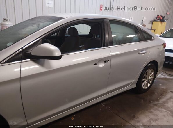 5NPE24AF0KH820367 2019 HYUNDAI SONATA Серебряный Панорамный вид салона 360°