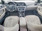2017 Hyundai Sonata Base Серебряный vin: 5NPE24AF2HH474640