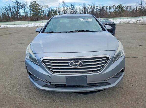 5NPE24AF2HH474640 2017 HYUNDAI SONATA Серебряный Вид спереди