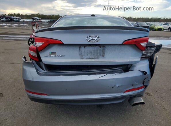 5NPE24AF2HH474640 2017 HYUNDAI SONATA Серебряный Вид сзади