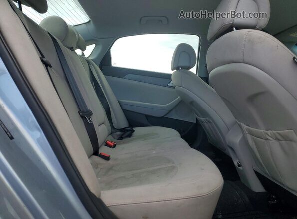 5NPE24AF2HH474640 2017 HYUNDAI SONATA Серебряный Вид задних сидений