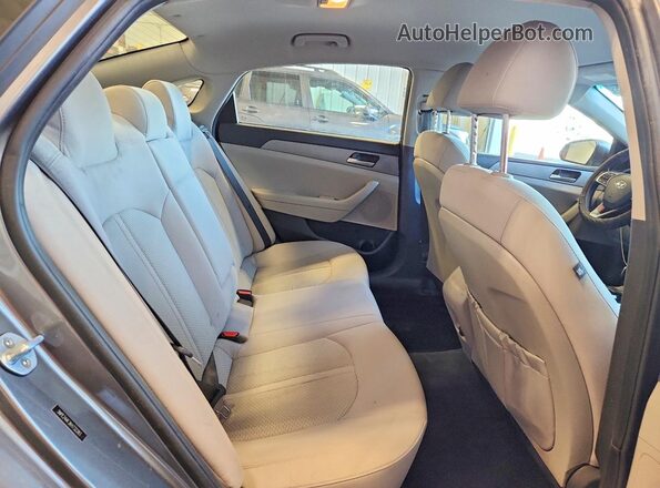5NPE24AF3KH732283 2019 HYUNDAI SONATA Gray Widok tylnych siedzeń