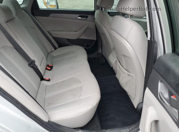 5NPE24AF3KH819987 2019 HYUNDAI SONATA Серебряный Вид задних сидений