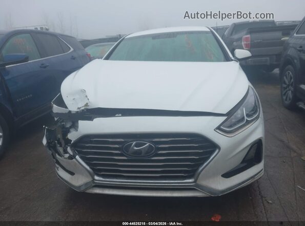 5NPE24AF4KH776227 2019 HYUNDAI SONATA White Սարքավորումների վահանակի տեսք