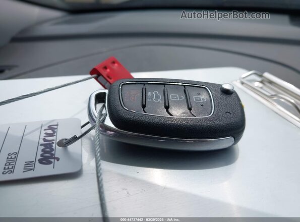 5NPE24AF5JH648514 2018 HYUNDAI SONATA Gray Widok deski rozdzielczej