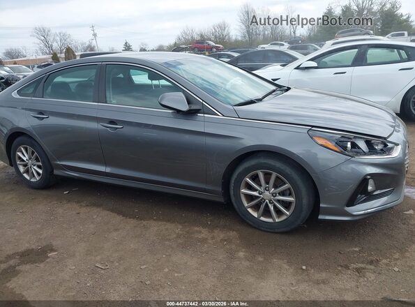 5NPE24AF5JH648514 2018 HYUNDAI SONATA Gray Widok wnętrza z tyłu