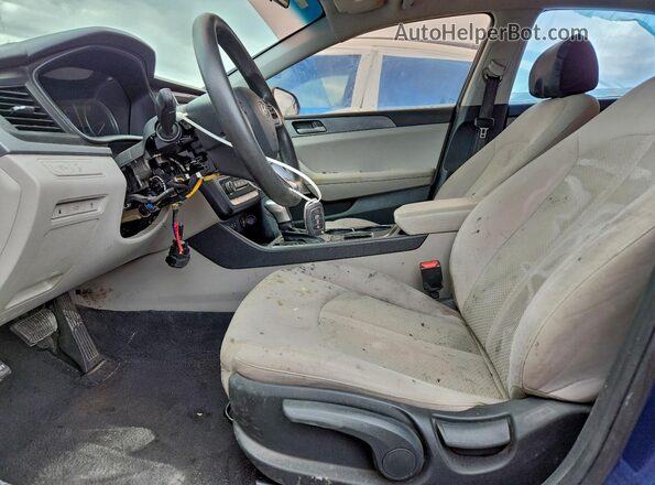 5NPE24AF5KH789651 2019 HYUNDAI SONATA Синий Вид салона спереди