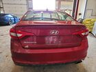 2017 Hyundai Sonata Base Красный vin: 5NPE24AF7HH447563
